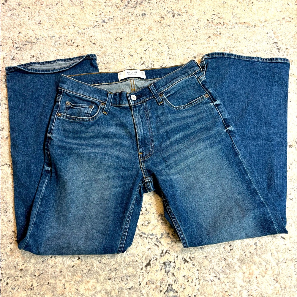 Men’s Hollister Jeans (Relaxed Boot)👖 W- 30 L-30